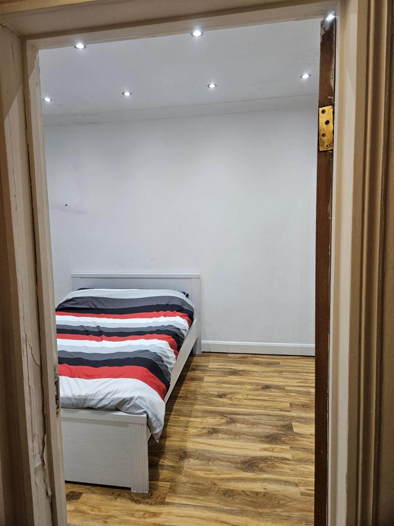 2 Bedroom Flat - Travel Direct To Heathrow/Central London Exterior photo
